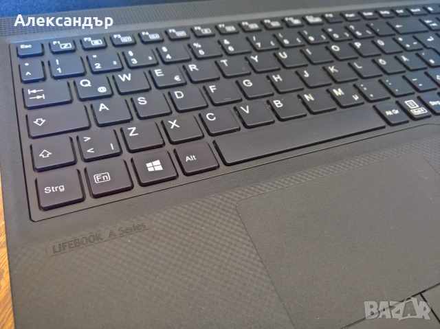 15.6" Fujitsu LifeBook A3510, i5-1035G1, 8GB DDR4, 256GB NVMe, лицензиран Windows, снимка 3 - Лаптопи за работа - 54679374
