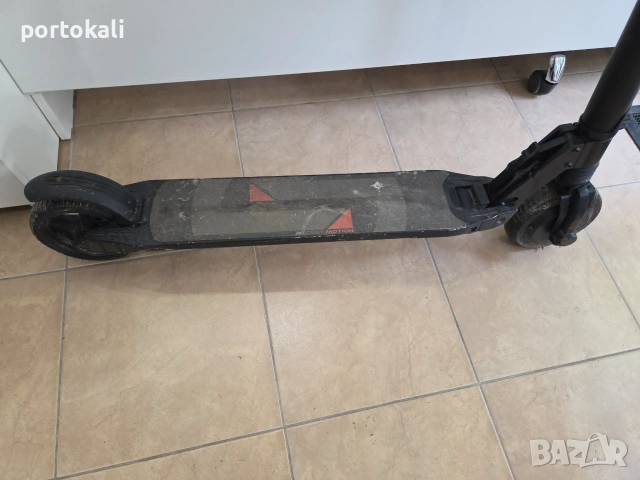 Електрическа тротинетка Segway 250W 36V, снимка 2 - Други спортове - 55269910