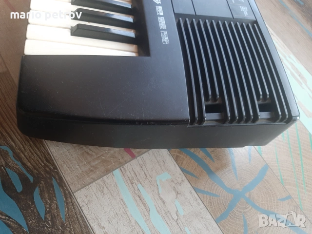 Продавам синтезатор ROLAND E-300 Цена-180 Евро, снимка 12 - Синтезатори - 54072832