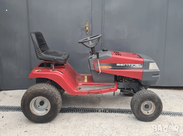 Мини немски трактор двигател Briggs stratton 
