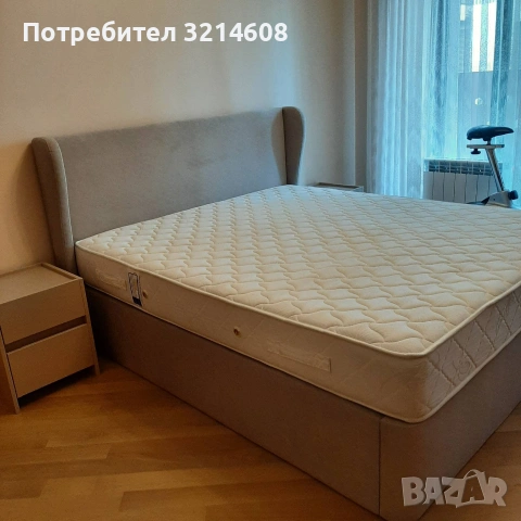 продавам тапицирана спалня матрак и две нощни шкафчета, снимка 2 - Спални и легла - 55171184