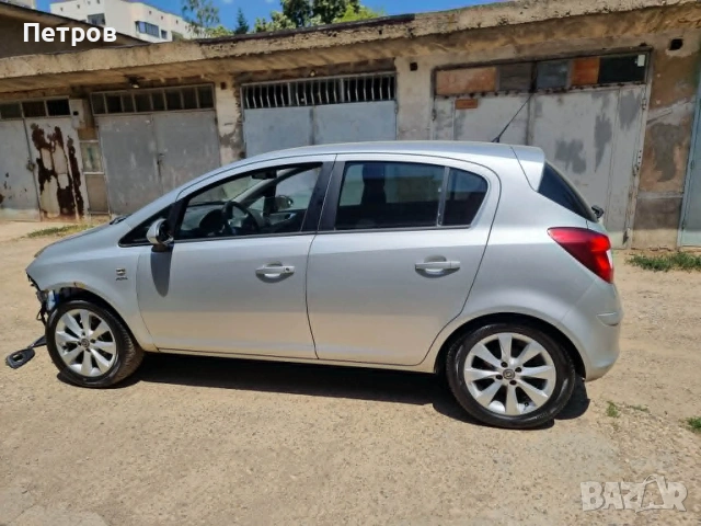 Opel Corsa 1.3 CDTI /Фейс/Нови гуми 16 На части, снимка 18 - Автомобили и джипове - 55104953