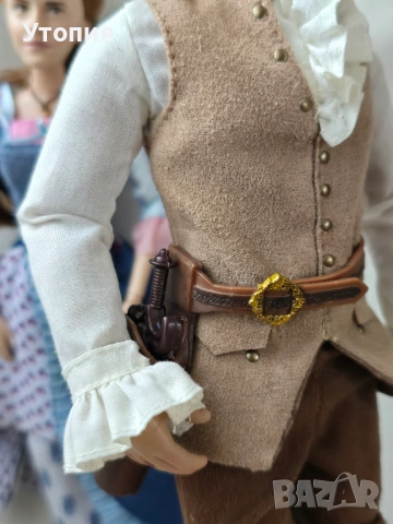 Комплект Бел и Гастон от Красавицата и Звяра – реалистични версии, снимка 3 - Кукли - 54183731