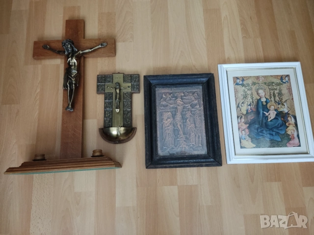 Голям стар дървен кръст и иконостас бронз,стара медна икона Разпятие Христово, Мадоната
