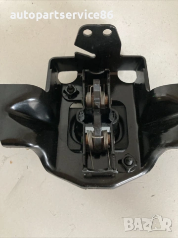 Брава за задна дясна врата за Chrysler Sebring Convertable 04389468Ae (2008) , снимка 2 - Части - 54595021