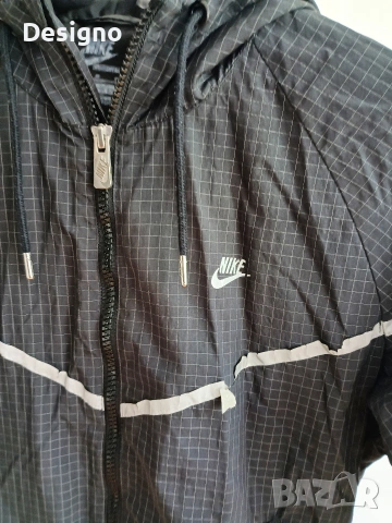 Спортно горнище Nike S-M, снимка 2 - Спортни екипи - 54650559