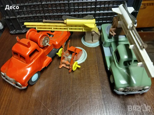 Стари ламаринени играчки камиони. , снимка 8 - Колекции - 55665687