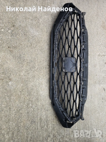 радяторна решетка леон 4