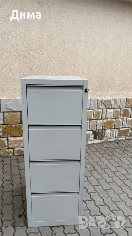 Метален шкаф за документи