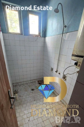 Двуетажна къща в Димитровград, кв. Черноконево, снимка 18 - Къщи - 54424257