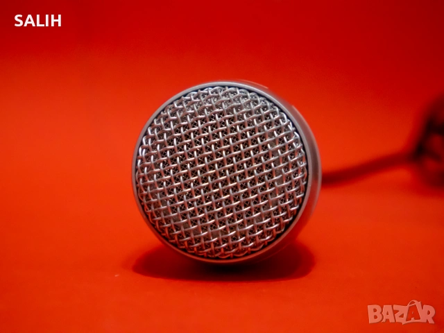HITACHI HMP 505 Динамичен микрофон с XLR връзка за караоке, вокали и аудио запис, снимка 3 - Микрофони - 55245443