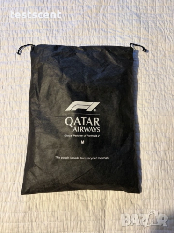 Комплект пижама Qatar Airways Бизнес Класа Formula 1 Pyjamas унисекс размер М червено и сиво 2026, снимка 5 - Пижами - 54020791