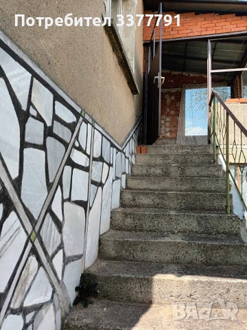 Двуетажна къща с.Вакарел, снимка 4 - Къщи - 54607322