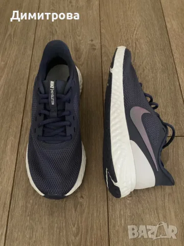Дамски маратонки Nike Revolution 