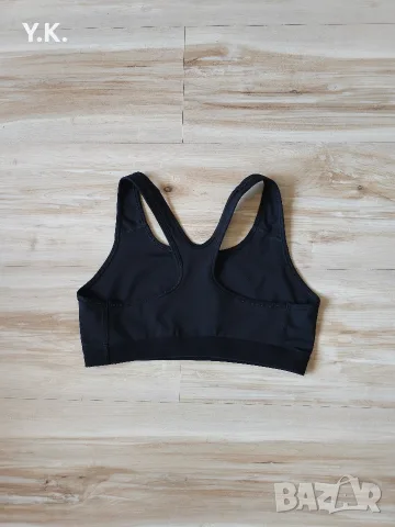 Оригинално дамско бюстие Nike Dri-Fit, снимка 3 - Корсети, бюстиета, топове - 55347457