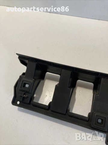 Заден държач за броня за Volvo C30 1.6 TDI (2012) 30657221, снимка 2 - Части - 54056311