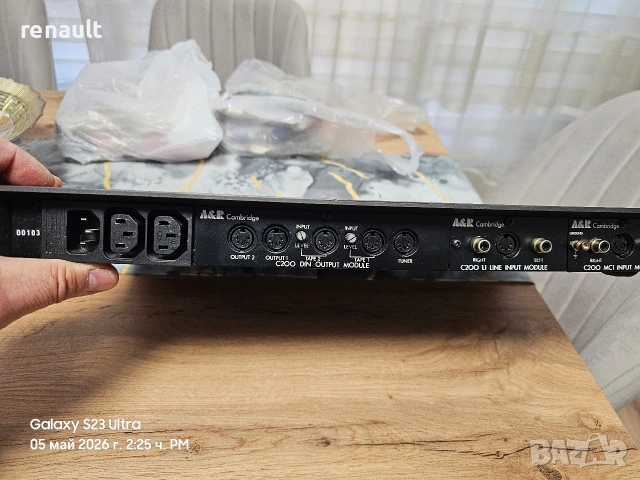 Продава се предусилвател A&R Cambridge Audio, снимка 2 - Аудиосистеми - 54424817