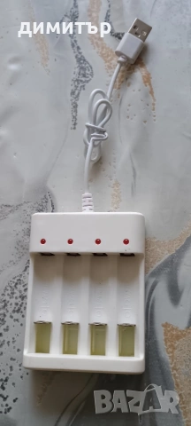 Зарядно USB за батерии АА и ААА Ni-MH