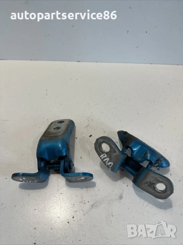 Панта за предна лява врата долна и горна за Toyota Prius 1.8 Hybrid (2018), снимка 2 - Части - 54216457