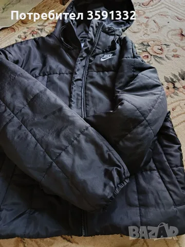 Дамско яке Nike Therma-FIT c качулка, размер [S] – Оригинал, снимка 2 - Якета - 55528264