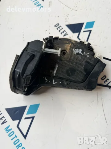690600D310 задна лява брава от Toyota Yaris P13, 1.0i, 72 ph., 5 sp., engine 1KR-FE, KSP130 2020, снимка 6 - Части - 55573859