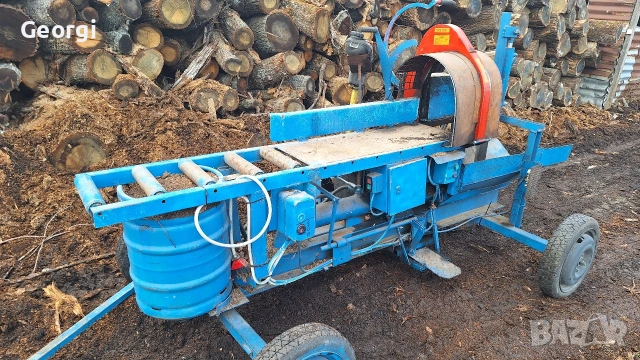 Машина за рязане и цепене на дърва може Бартер
