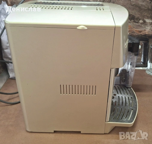 Кафеавтомат / Кафемашина Delonghi Magnifica Cappuccino с кана, снимка 8 - Кафемашини - 54704426