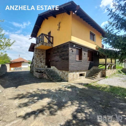 ПРЕКРАСНА КЪЩА В СЕЛО РАДЮВЕНЕ ОБЛ.ЛОВЕЧ, снимка 2 - Къщи - 54761698