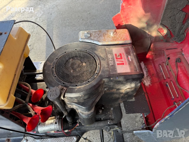 Тракторна косачка без косилен апарат 12кс Brigs & Stration  , снимка 7 - Градинска техника - 54231117