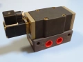 Пневматичен разпределител KNORR BREMSE TMB-50N 220V/50Hz pneumatic solenoid valve, снимка 1