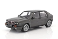 LANCIA DELTA HF INTEGRALE 16V 1989 - мащаб 1:18 на Triple9 нов в кутия, снимка 1