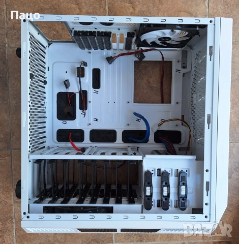 Aerocool XPredator X3 ATX Mid Tower Case, снимка 14 - Захранвания и кутии - 54991084