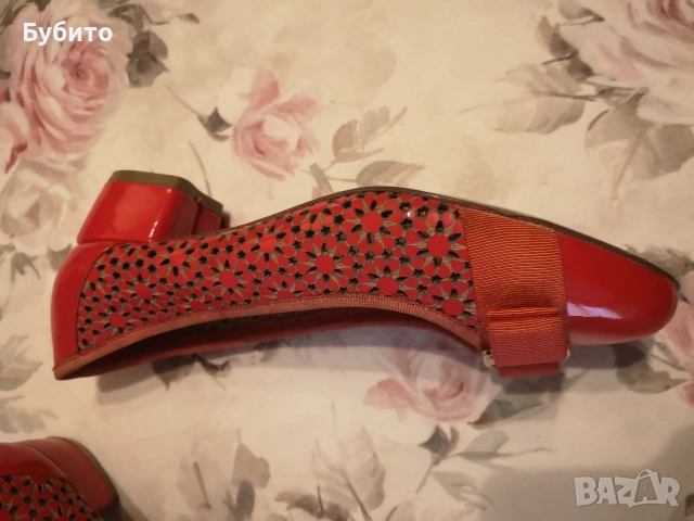 Оригинални Salvatore ferragamo , снимка 3 - Дамски ежедневни обувки - 54578977
