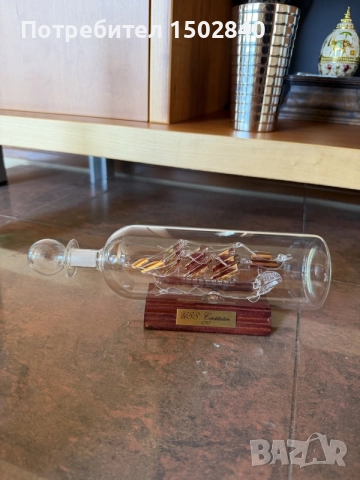 Колекционерски Mayflower Glass USS Constitution 1797 – ръчно духан стъклен кораб в бутилка