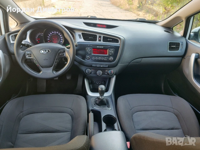Kia Ceed 1.4 16V , снимка 11 - Автомобили и джипове - 55176783