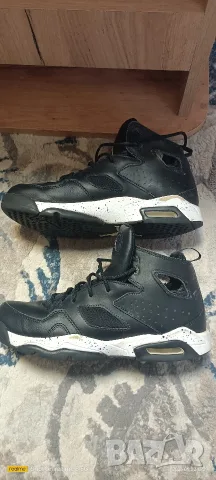 Nike Jordan кожени , снимка 6 - Детски маратонки - 55581317