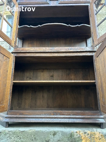 Масивен дъбов шкаф с витрина, снимка 6 - Шкафове - 54406048