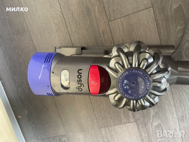 Акумулаторна прахосмукачка  DYSON V-8, снимка 5 - Прахосмукачки - 55035801