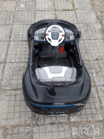 Детска акумулаторна кола Moni Audi, снимка 2 - Детски велосипеди, триколки и коли - 54576370