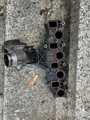 Всмукателен колектор 2.0 TDI VW Audi Seat Skoda 03L129711AM Дросел 03L128063R, снимка 2 - Части - 55507828