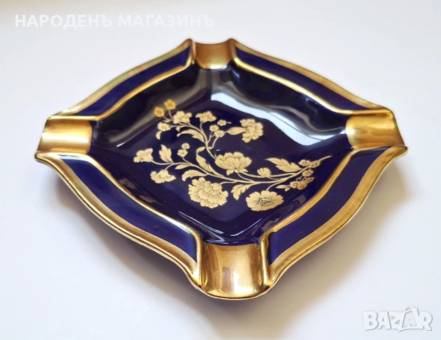ROYAL - KPM – Немски порцелан Пепелник порцеланов кобалт злато цветя , снимка 2 - Други ценни предмети - 55284613
