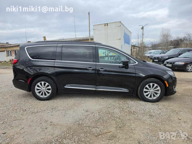 2017 Chrysler Pacifica 3,6 pentastar, снимка 4 - Автомобили и джипове - 55019348