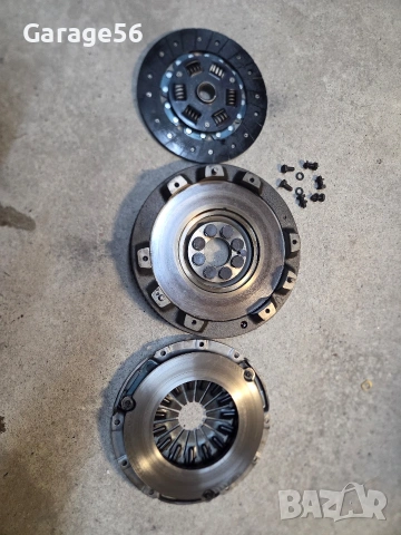 Маховик и съединител за Mazda Premacy 2.0d 101к.с. , снимка 2 - Части - 54030007