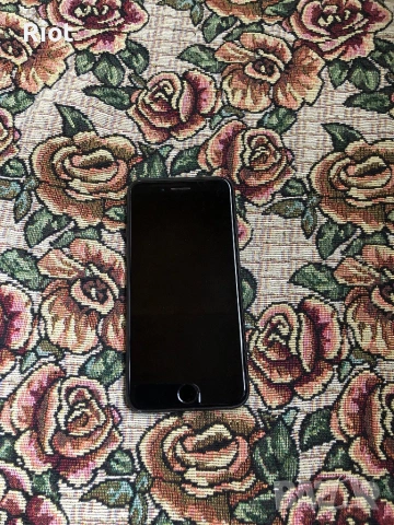 Продавам iPhone SE 2 2020г, снимка 2 - Apple iPhone - 54618165