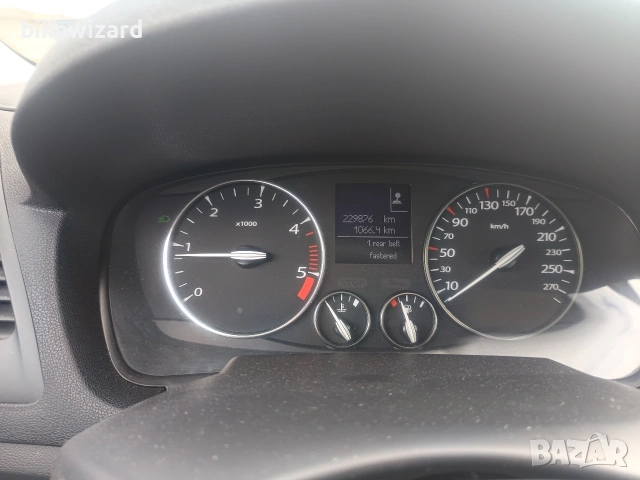 Renault Laguna 3 2.0 dci, снимка 9 - Автомобили и джипове - 54460082