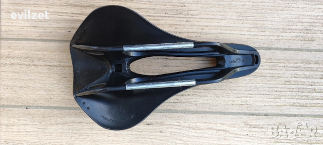 Нова седалка за велосипед Selle Italia Model X Comfort Plus , снимка 3 - Части за велосипеди - 55120849