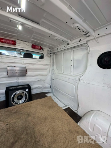 Опел Виваро/Opel Vivaro 1.9 DTI 101 кс, снимка 5 - Бусове и автобуси - 54044470