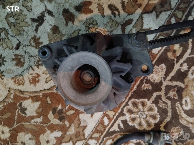 динамо за Audi 80 B4, снимка 2 - Части - 54581490