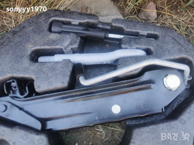 VW AUDI-КРИК И КУКА ВНОС SWISS 0507260935, снимка 2 - Аксесоари и консумативи - 55159677