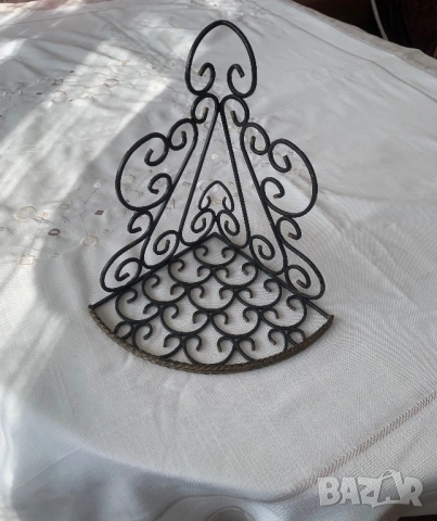 Ъглова етажерка/ цветарник от ковано желязо* от Франция